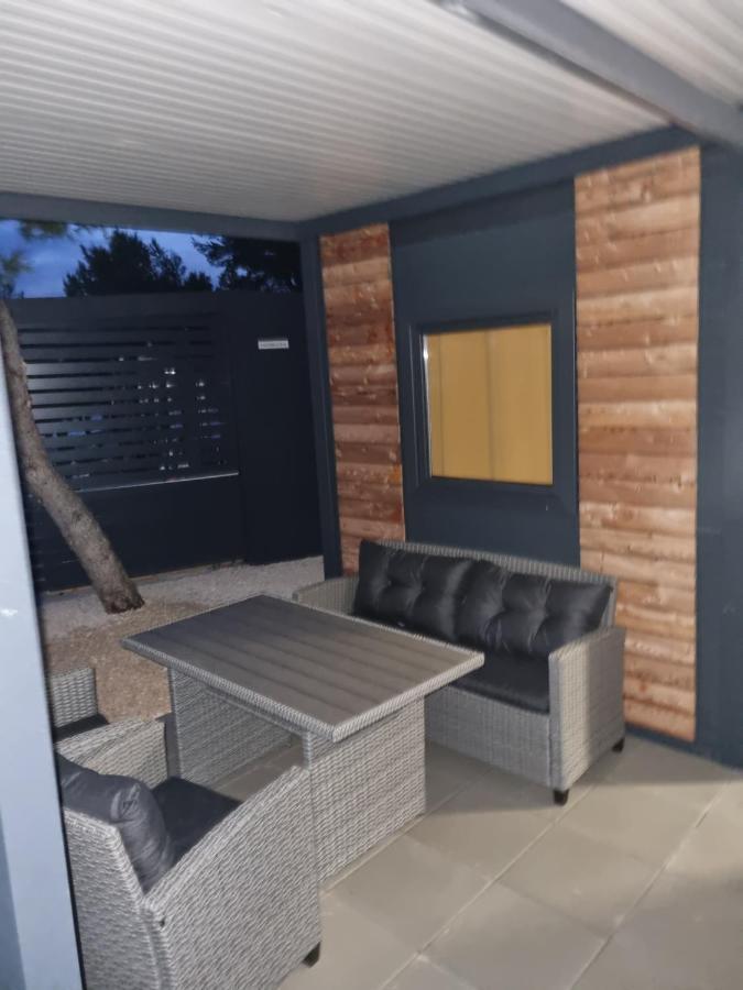 Hipo Camp Mobil Home Arta Pakoštane Eksteriør bilde